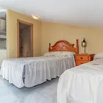 Cozy Apartment In Malaga With Kitchen